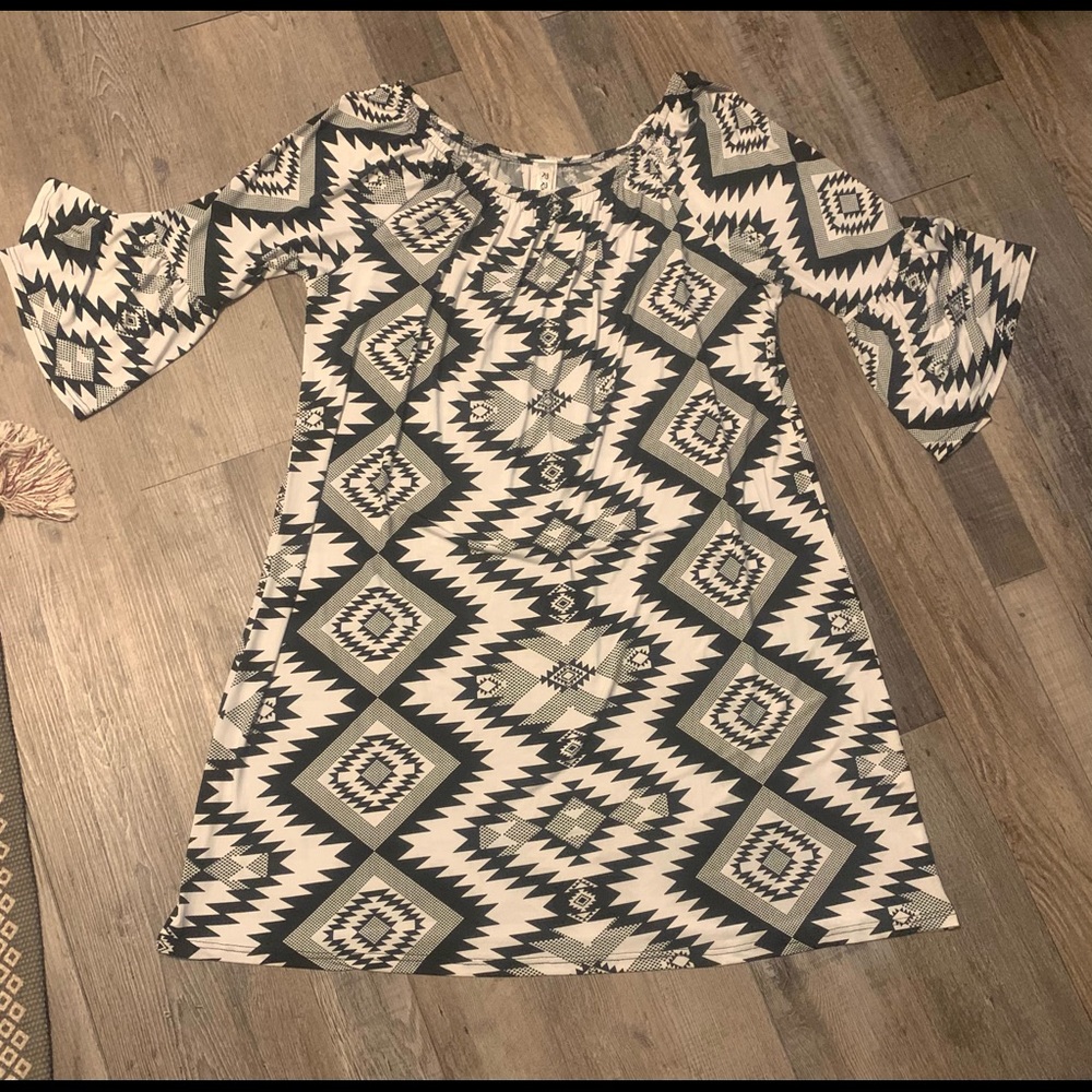 Summer Dress Size 2XL but fits like an XL